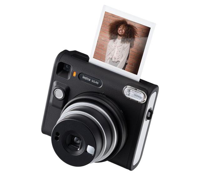 Фотоаппарат моментальной печати Fujifilm Instax Square SQ40