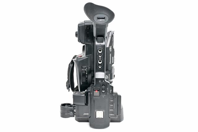 Видеокамера Panasonic AG-UX90 (состояние 5) (б/у)