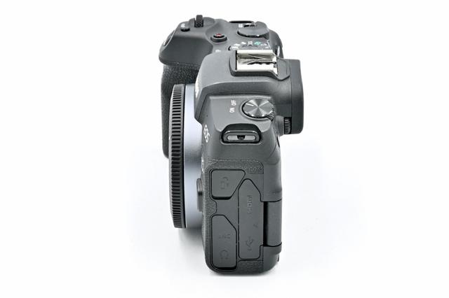 Беззеркальный фотоаппарат Canon EOS RP Body (состояние 5) (б/у)