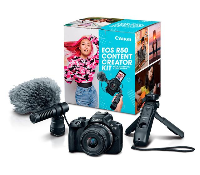 Беззеркальный фотоаппарат Canon EOS R50 18-45mm IS STM Creator Kit (уцененный)