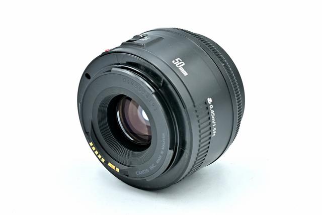 Объектив Canon EF 50mm f/1.8 II (состояние 4) (б/у)